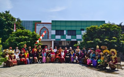 MTsN 5 Tangerang Meriahkan HUT RI ke-80 dengan Lomba dan Pawai Merah Putih