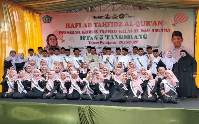 Haflah Tahfidz Al-Qur’an MTsN 5 Tangerang berjalan lancar dan sukses.